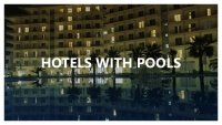 Hoteller med Svømmepøler Google Slides skabelon for download